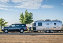 ¿Cuáles son los SUVs con mayor capacidad de remolque para aventuras en camper?